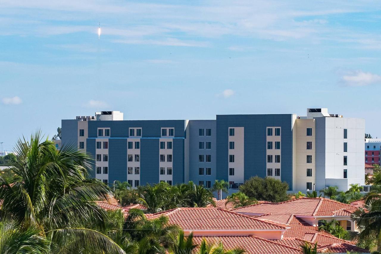 Springhill Suites By Marriott Cape Canaveral Cocoa Beach Exterior photo
