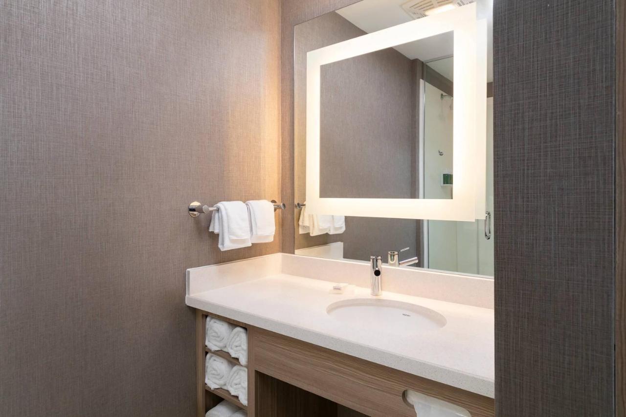 Springhill Suites By Marriott Cape Canaveral Cocoa Beach Exterior photo